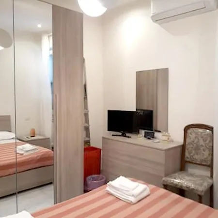 Modern In The Heart Of Rome, 42 M², Parking Included * Rom