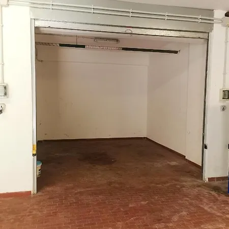 Modern In The Heart Of Rome, 42 M², Parking Included Apartment *